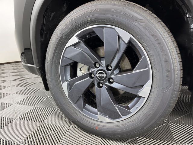 2025 Super Black Nissan Rogue SV FWD SUV