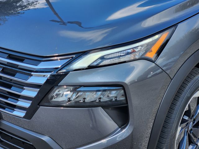 2026 Nissan Rogue SV photo 6