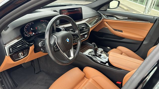 2021 BMW 5 Series 530i 14