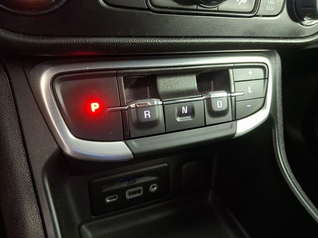 2024 GMC Terrain SLT - Photo 18