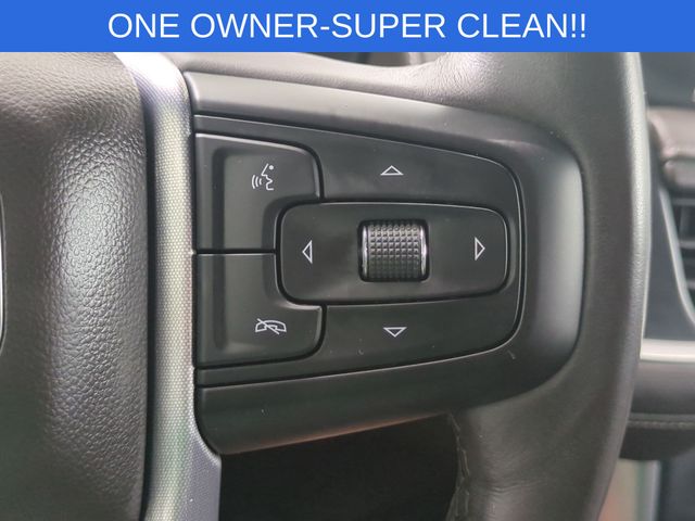 Used 2022 White GMC SLT image 21