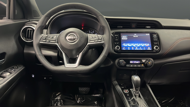 Used 2024 Boulder Gray Pearl Nissan SR image 12