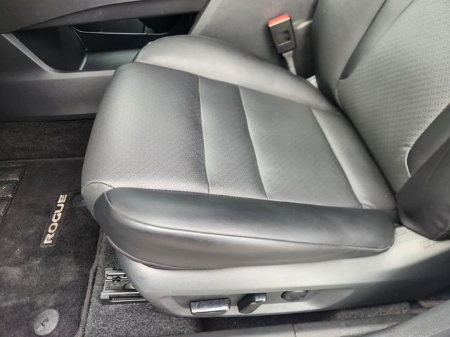 2024 Nissan Rogue SV White at Central Houston Nissan