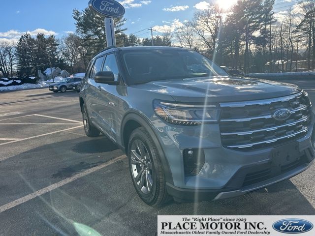 2025 Ford Explorer Active AWD