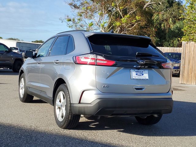 2021 Ford Edge SE 9