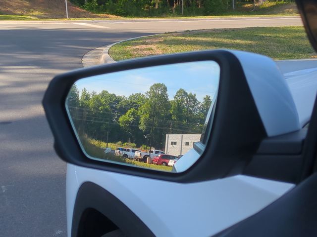 Used 2019 White GMC SLT image 18