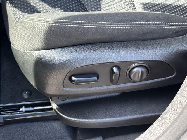 2023 GMC Terrain SLE Silver at South Houston Nissan