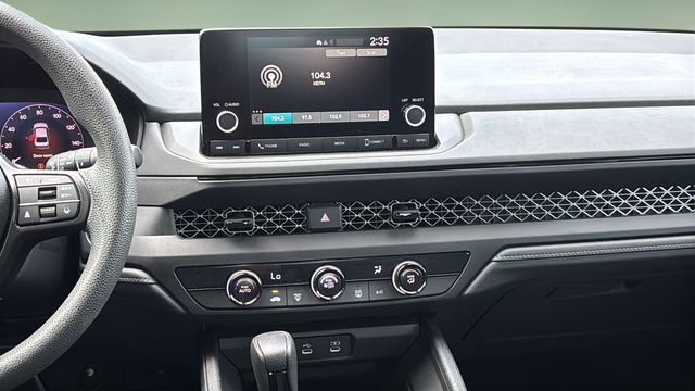 Used 2024  Honda LX image 25
