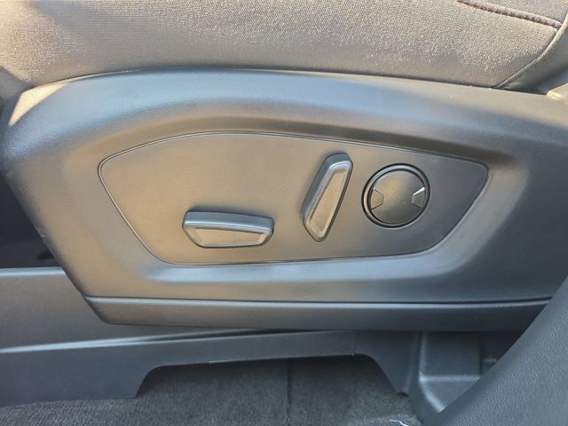 New 2027 Gray Ford 4DR RWD ACTIVE image 31