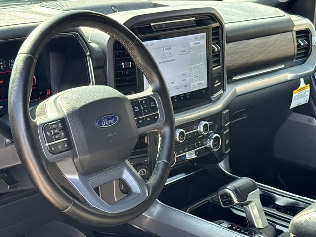 Used 2025 Gray Ford Lariat image 17