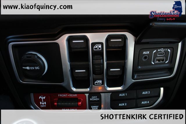 Used 2025 Jeep Wrangler SUV