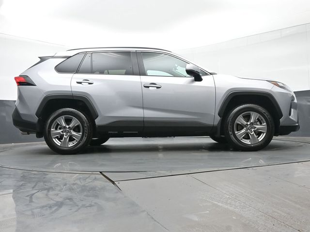 2024 Toyota RAV4 XLE 35