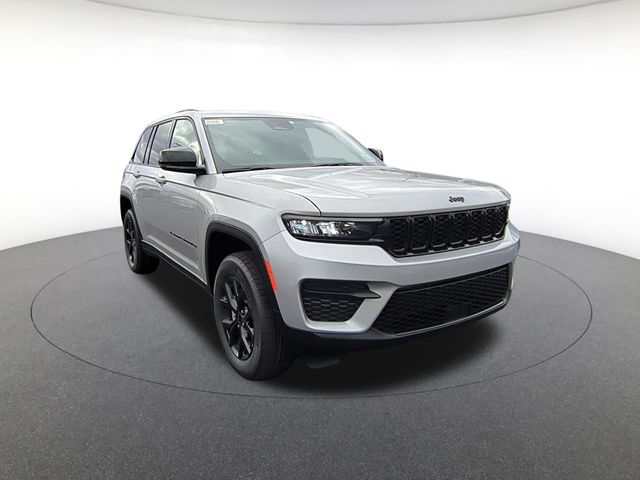 new 2025 Jeep Grand Cherokee car, priced at $40,847