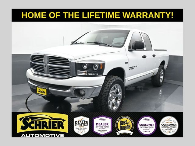 Bright White Clearcoat 2006 Dodge RAM 1500 Pickup Truck Four-Wheel Drive 5-Speed Automatic