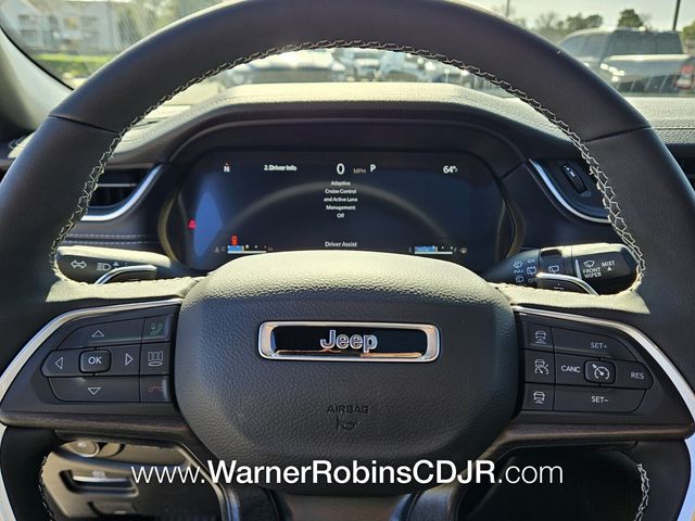 New 2025 White Jeep Limited image 25