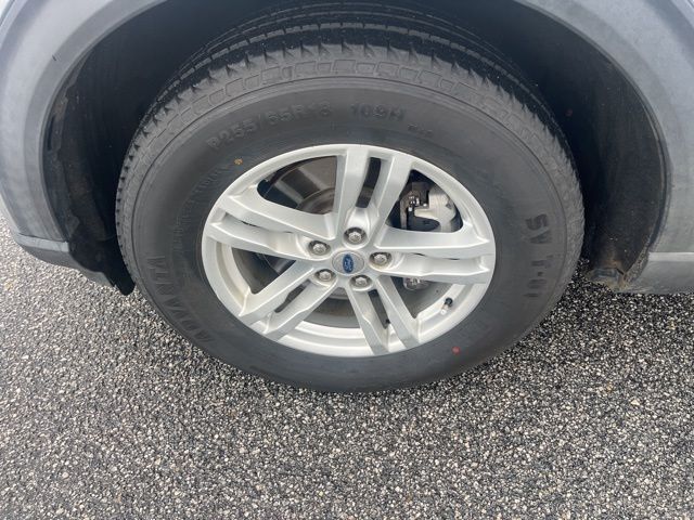 Used 2020 Silver Ford XLT image 32