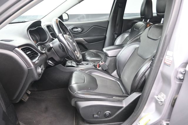 2019 Jeep Cherokee Latitude Plus Silver at Texan Dodge Chrysler Jeep Ram