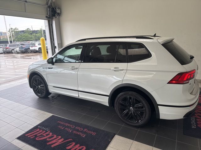 2022 Volkswagen Tiguan 2.0T SE R-Line Black  at Cook Ford