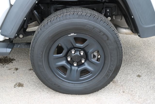 Used Car 2022 Jeep Gladiator  Sport For Sale Under $35,000 In Austin, Texas