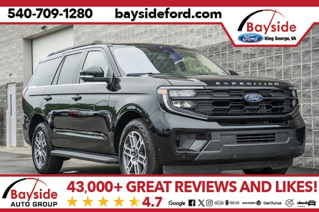 Black Metallic 2025 Ford Expedition Active 4WD SUV / Crossover Four-Wheel Drive Automatic
