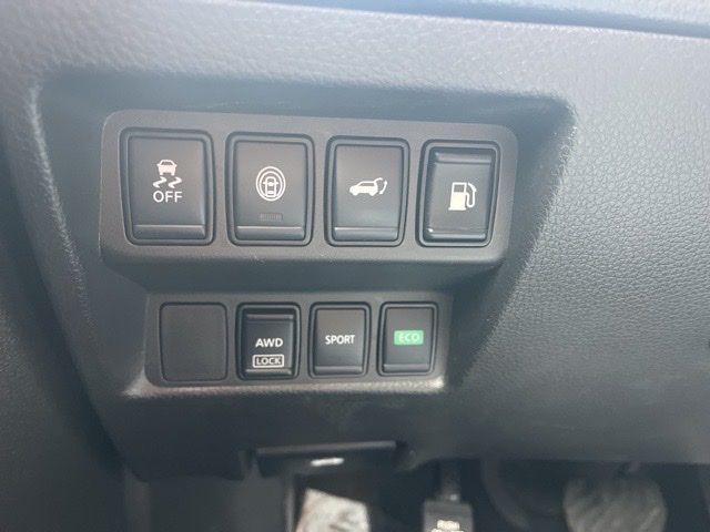 Used 2020 Nissan Rogue SV 4D Sport Utility