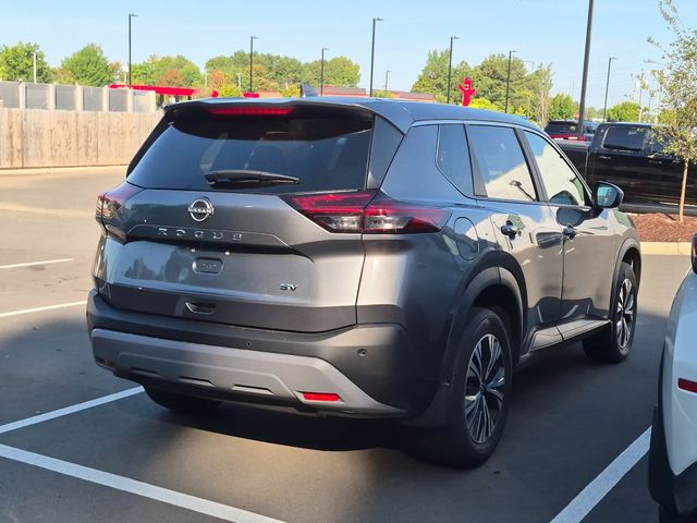 Used 2023 Gray Nissan SV image 6