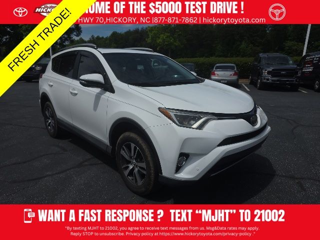 2017 Toyota RAV4 XLE's photo