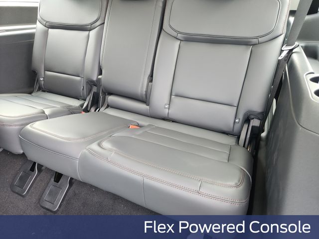 2025 White Metallic Ford Expedition Max Active RWD SUV