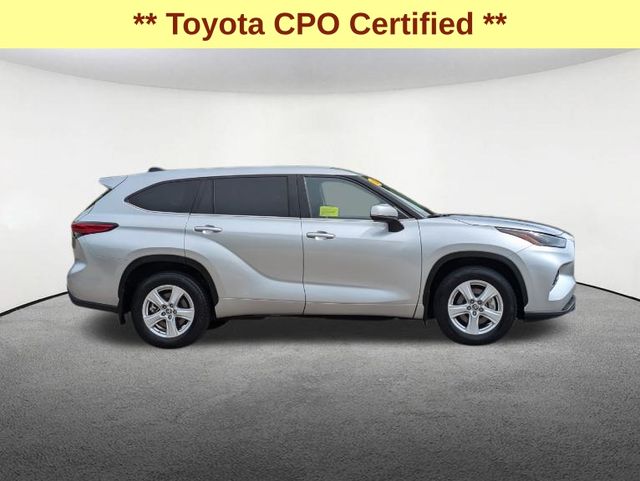 2023 Toyota Highlander LE 4