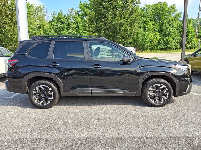 2025 Subaru Forester Premium - 7