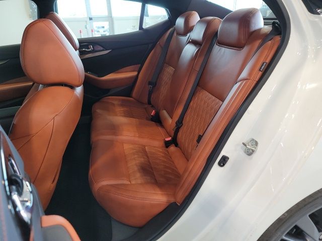2019 Pearl White Tricoat Nissan Maxima Platinum FWD Sedan