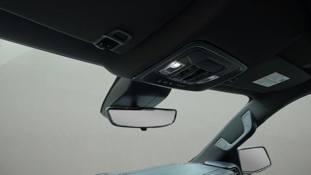 Used 2022 Beige Chevrolet High Country image 28
