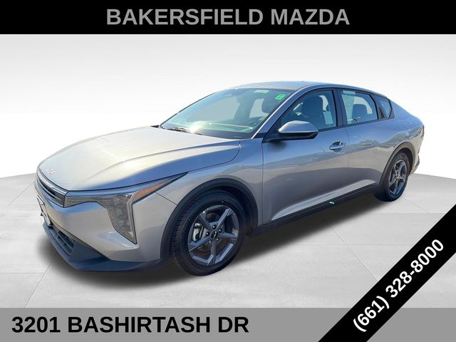 Steel Gray 2025 Kia K4 LXS FWD Sedan Front-Wheel Drive Continuously Variable Transmission