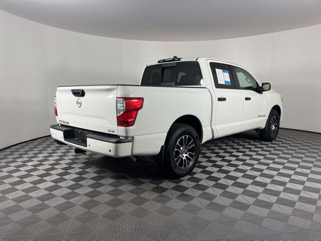 2024 Nissan Titan SV 10