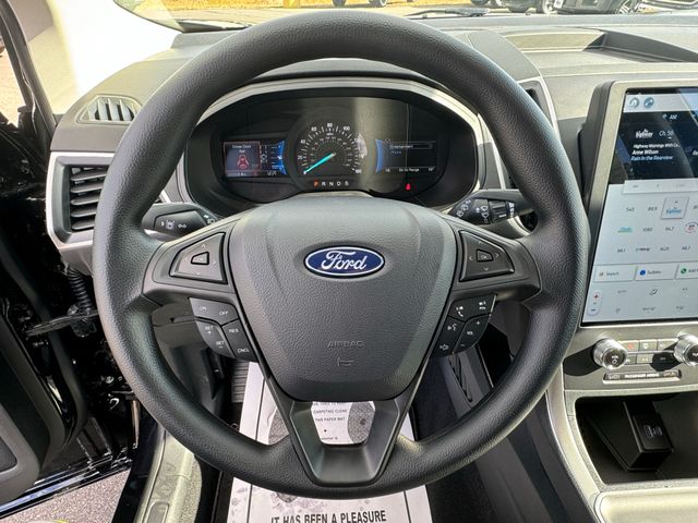 2024 Ford Edge SE 17