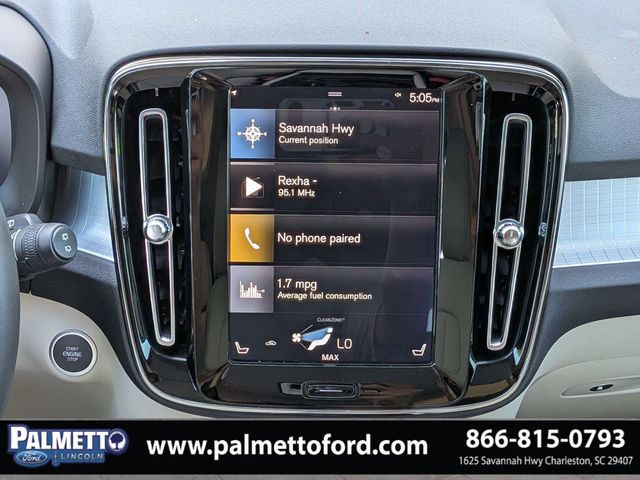 used 2019 Volvo XC40 car, priced at $22,998