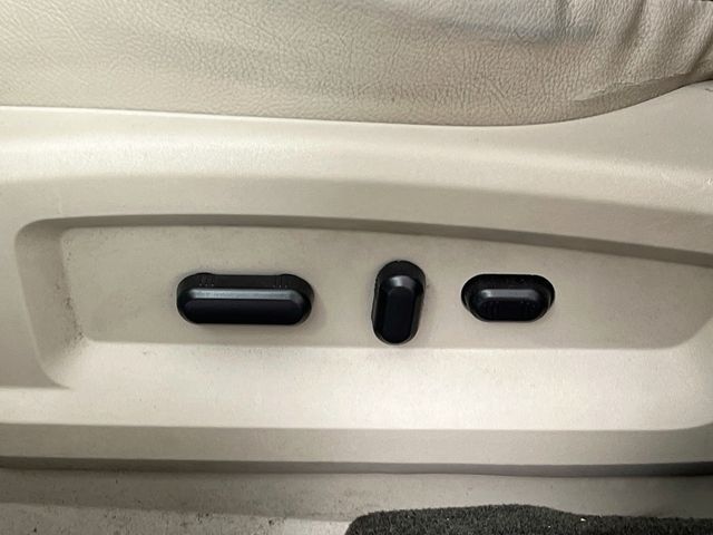 Used 2014 White Ford SEL image 11