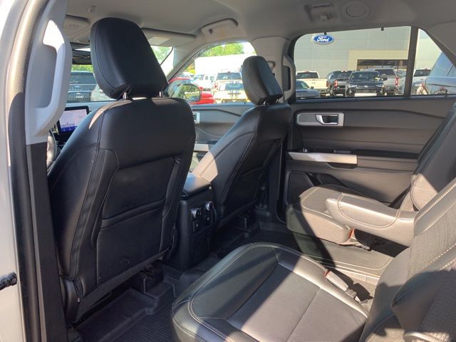 Certified Used 2022 Silver Ford Limited image 19