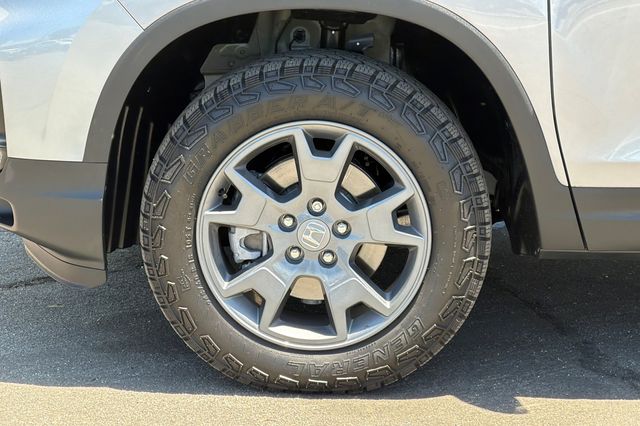 Used 2025 Honda Passport SUV
