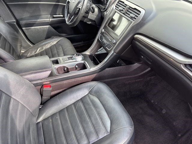 2017 Ford Fusion SE photo