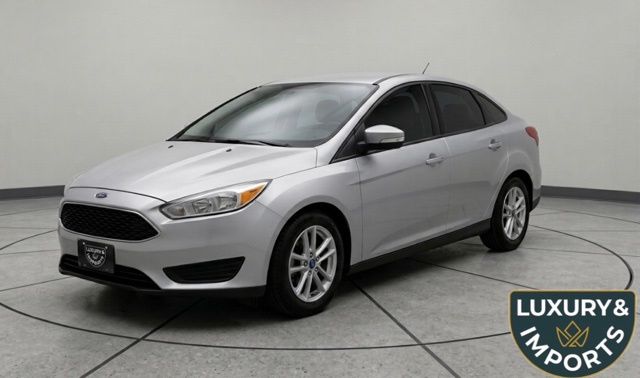 Ingot Silver Metallic 2017 Ford Focus SE Sedan Front-Wheel Drive 6-Speed Automatic