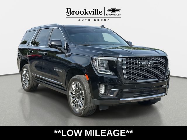 Onyx Black 2023 GMC Yukon Denali Ultimate 4WD SUV / Crossover Four-Wheel Drive