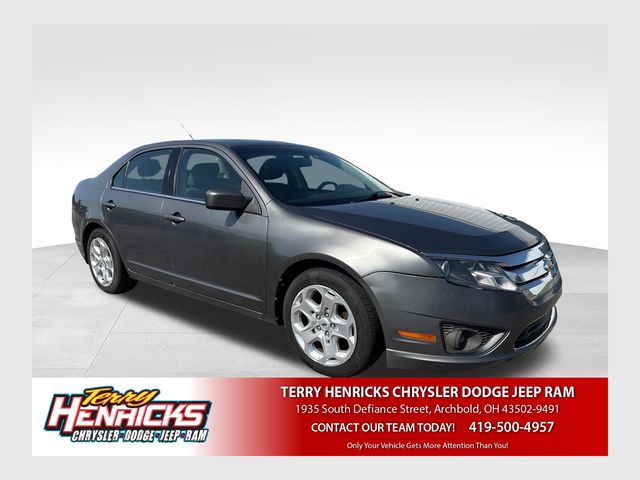 Sterling Gray Metallic 2011 Ford Fusion Sedan Front-Wheel Drive 6-Speed Automatic