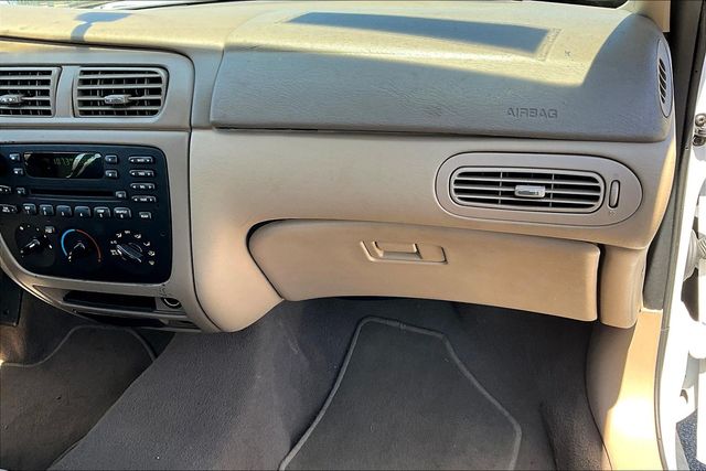 Used 2005 Ford Taurus SE 4D Sedan