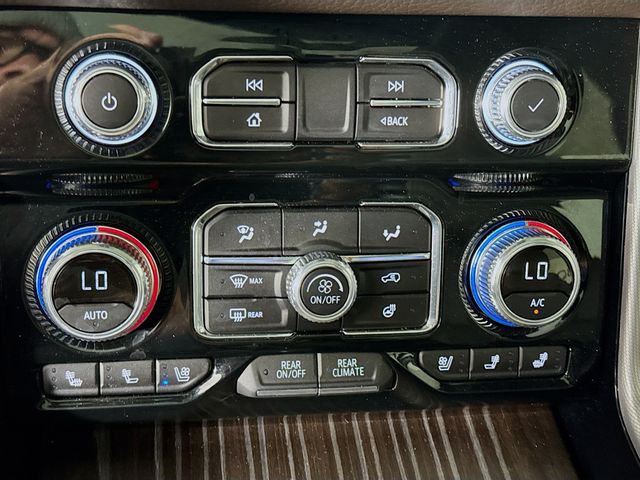 2024 White Frost Tricoat GMC Yukon Denali 4X4 SUV