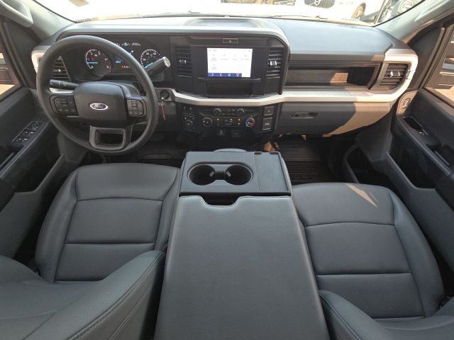 2025 Ford F-350SD XL:46516A1