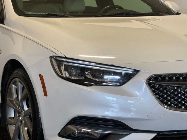 2020 Buick Regal Avenir photo
