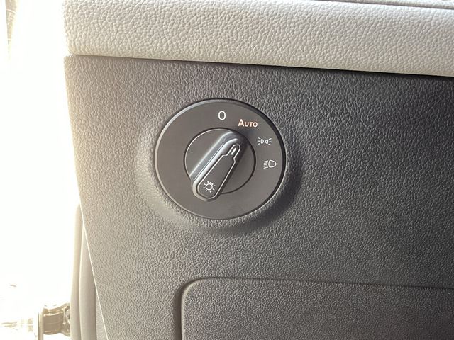 Used Car 2024 Volkswagen Taos  1.5t Se For Sale Under $20,000 In San Antonio, Texas