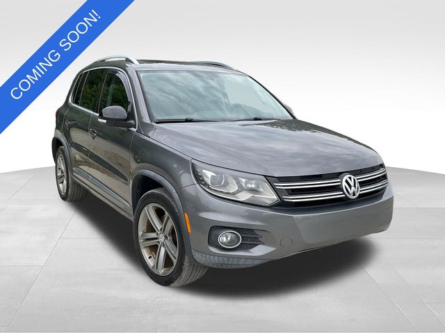 Gray 2017 Volkswagen Tiguan SUV / Crossover Front-Wheel Drive 6-Speed Automatic