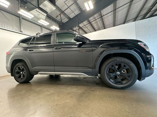 2024 Volkswagen Atlas 2.0T Peak Edition SE w/Technology Black at Subaru and VW of Moon Township